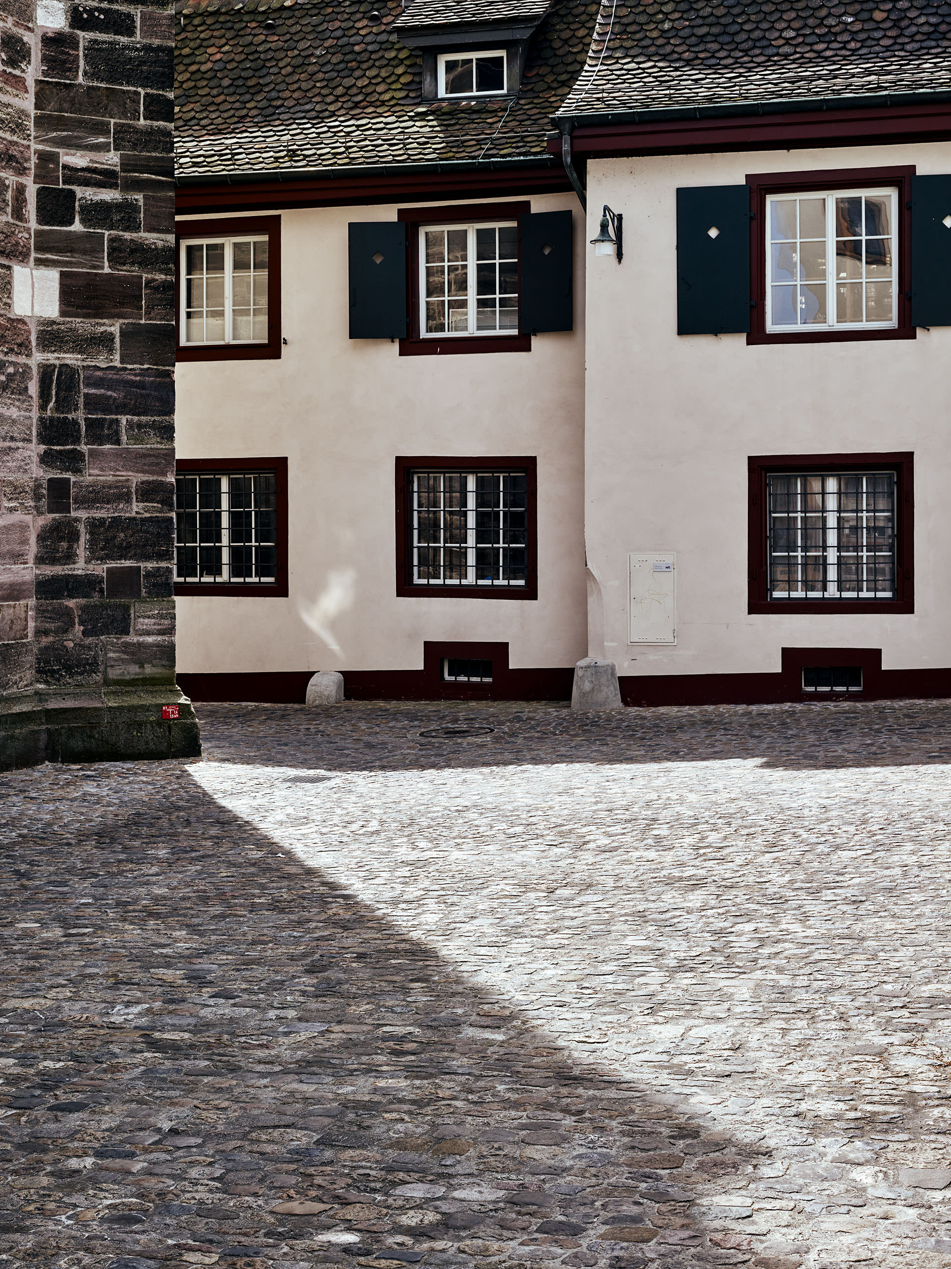 E12411 Alpa 050544 j2560